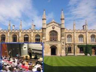 L'Università di Cambridge -Un'aula durante una lezione